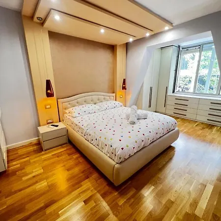 Square 9 Апартаменты *