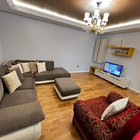 Square 9 Apartament *